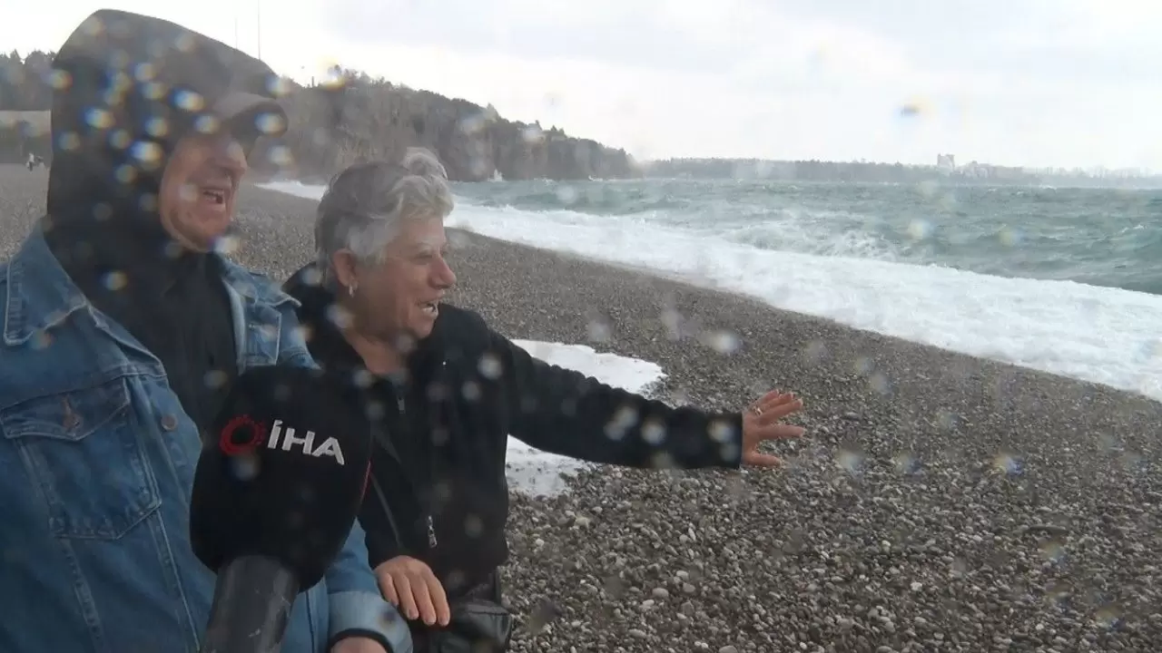 Antalyalılar kaçtı, manzara büyüledi! 2