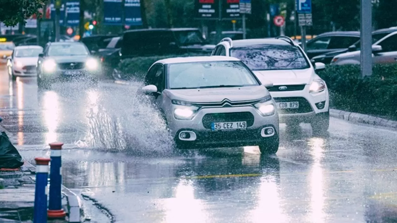 19 Ocak hava durumu: Kar ne zaman yağacak? Meteoroloji'den İstanbul, Ankara ve Sivas için kuvvetli kar yağışı uyarısı 6