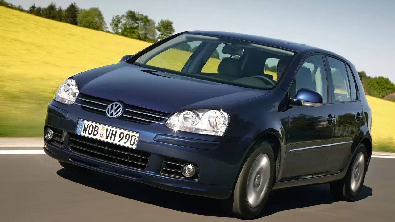 Arıza üstüne arıza veren 4 otomobil; Kapısının önüne çeken pişman oluyor 7