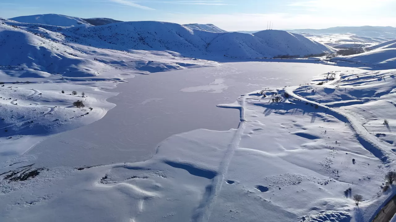 Yıldız Göleti tamamen dondu, ortaya kartpostallık görüntüler çıktı 1