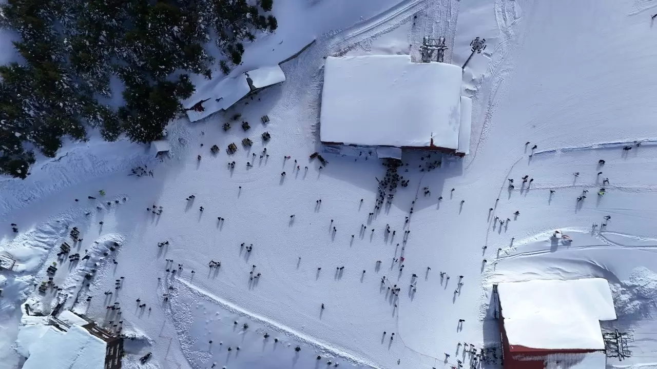 Kayak, snowboard ve kızak keyfi bir arada 2