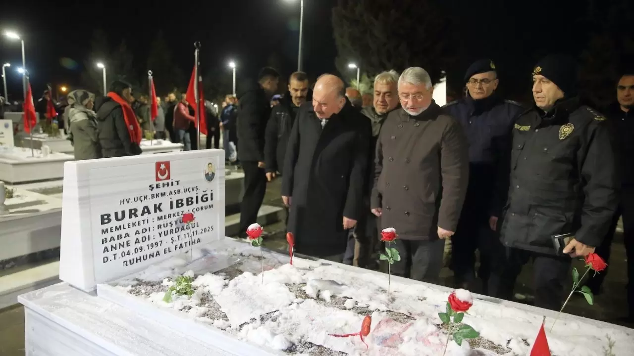 Şehitlerimizin yanında: Yılbaşı geleneği 6 yıldır sürüyor 1