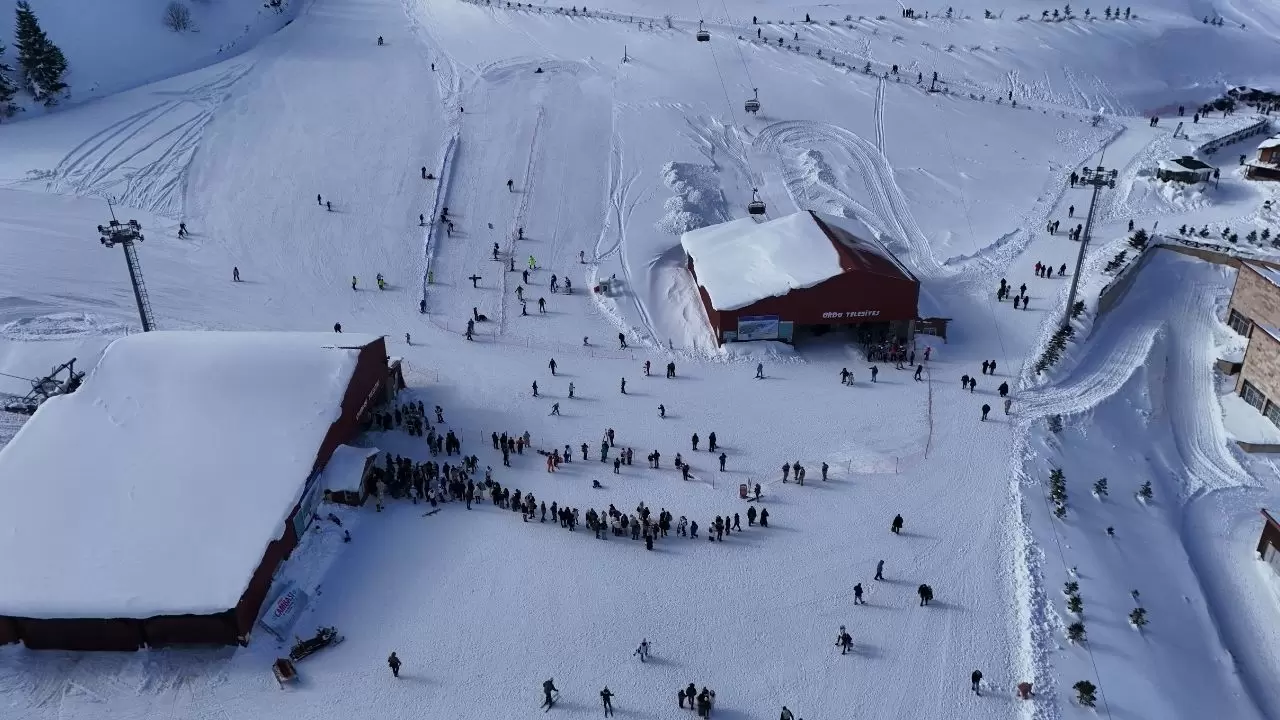 Kayak, snowboard ve kızak keyfi bir arada 5