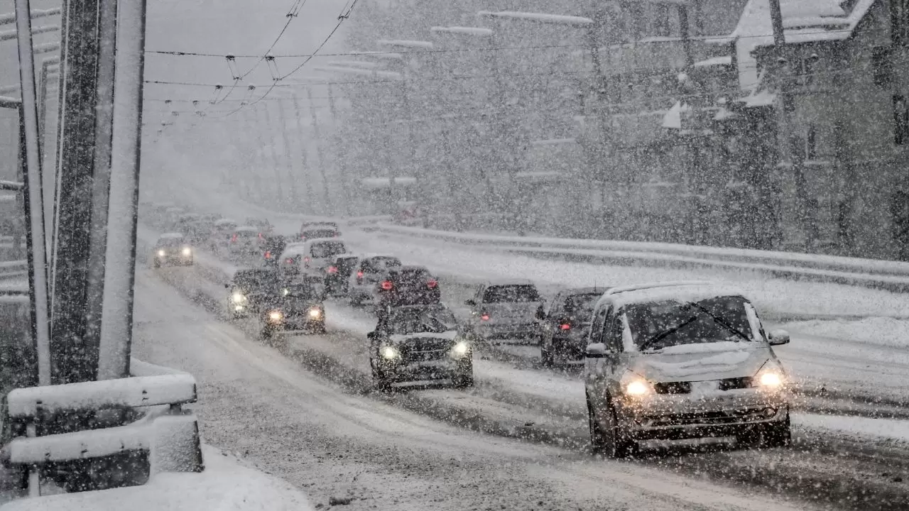 Türkiye alarmda! Kar ve fırtına geliyor, bu şehirlerde hayat duracak! 5