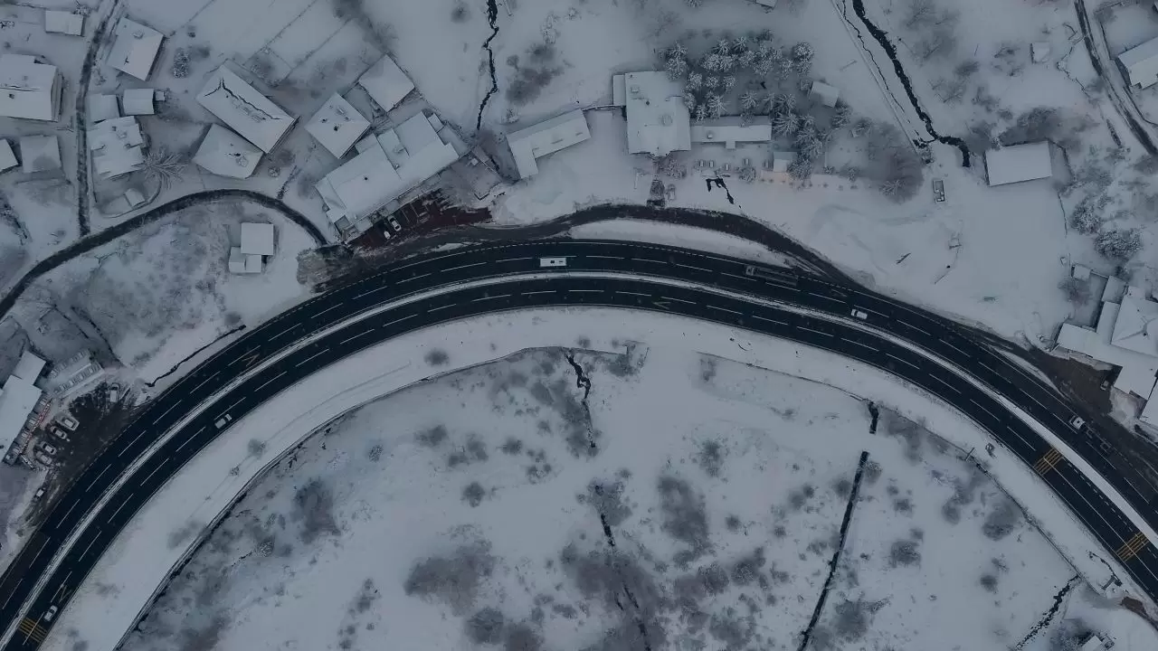 Bolu Dağı’nda kar etkisi: Ormanlar ve yollar aynı karede 4