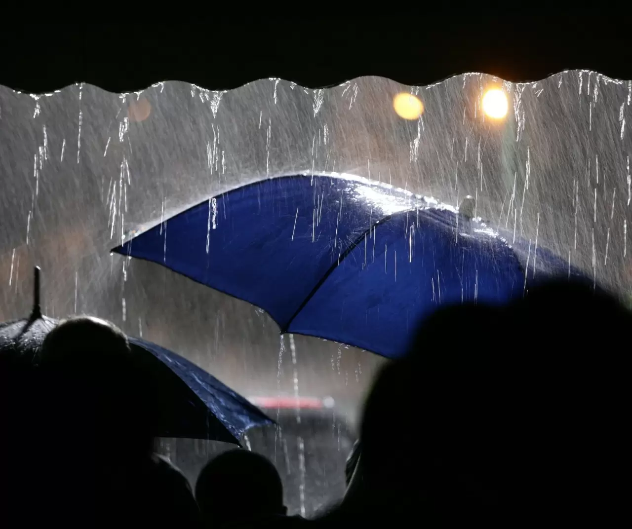 80 km hızla geliyor! Fırtına ve sağanak uyarısı 5