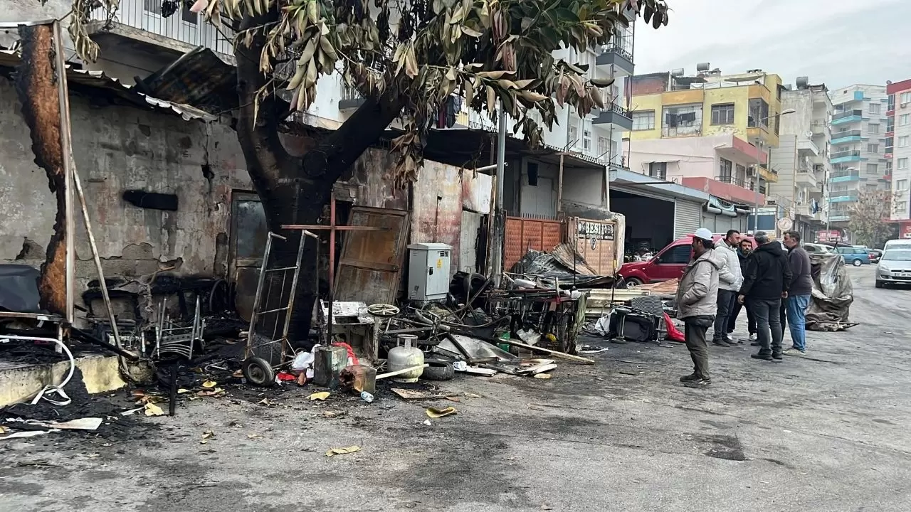Güvenlik kamerası kaydetti: 58 yaşındaki adam alevlerin arasında kaldı 4