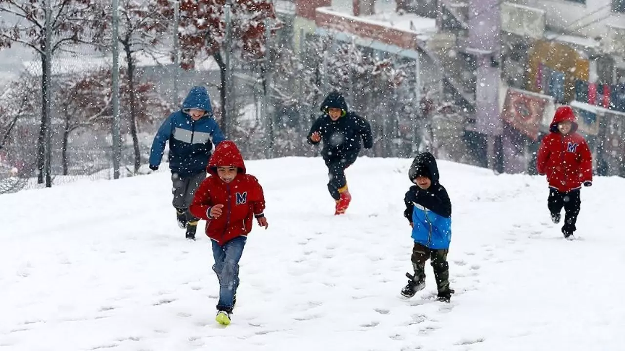 Meteoroloji'den sarı ve turuncu kodlu uyarı: O illerde sağanak ve kar kapıda! 1