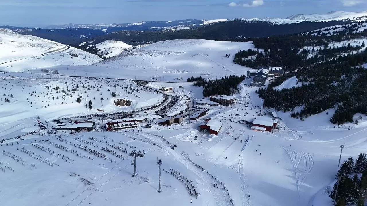 Kayak, snowboard ve kızak keyfi bir arada 6