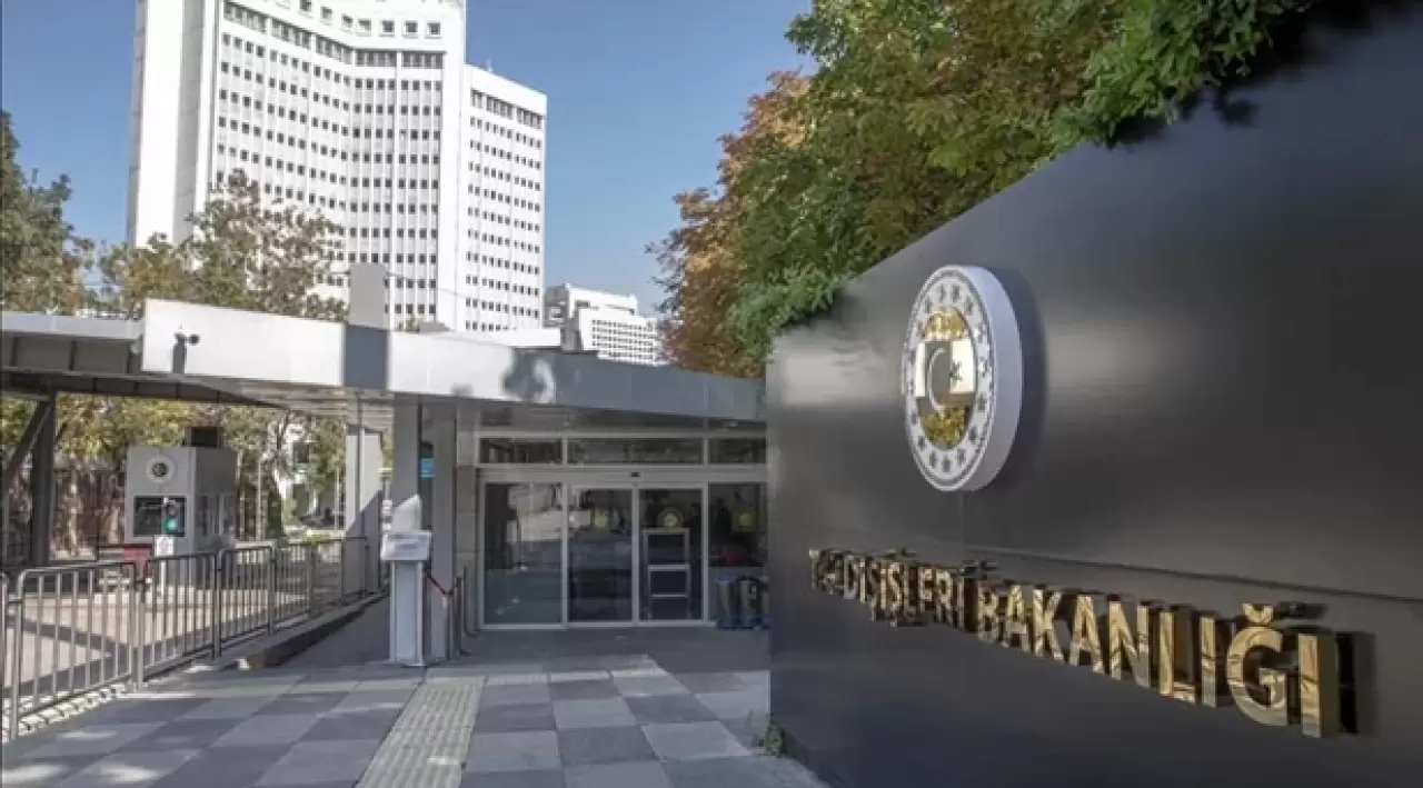 Karakas bombalandı, Maduro ABD’ye götürüldü: Dünya ayağa kalktı! Maduro'nun kaçırıldıktan sonra son görüntüsü ortaya çıktı 3