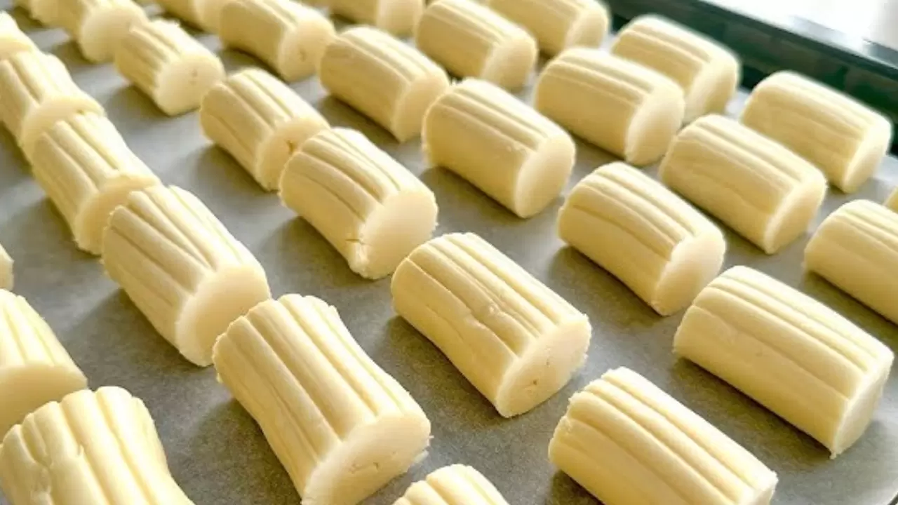 33 yıllık pastanecinin tarifi; Un kurabiyesi tam kıvamında kıyır kıyır oluyor 1