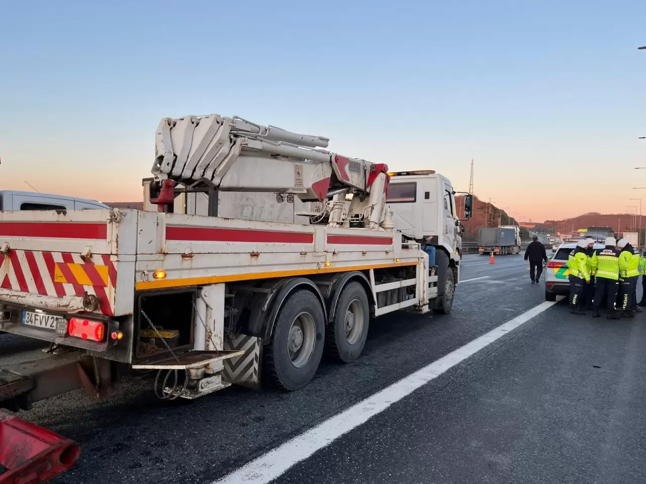 Edirne istikametinde trafik kilitlendi! 1