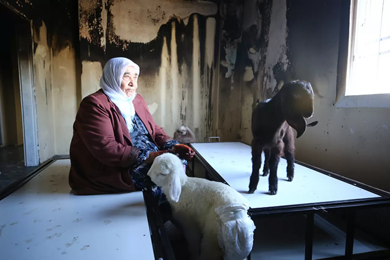 Şehit annesi alevlerin ortasında feryat etti “Oğlaklarımı kurtarın” çığlığına itfaiye koştu 2