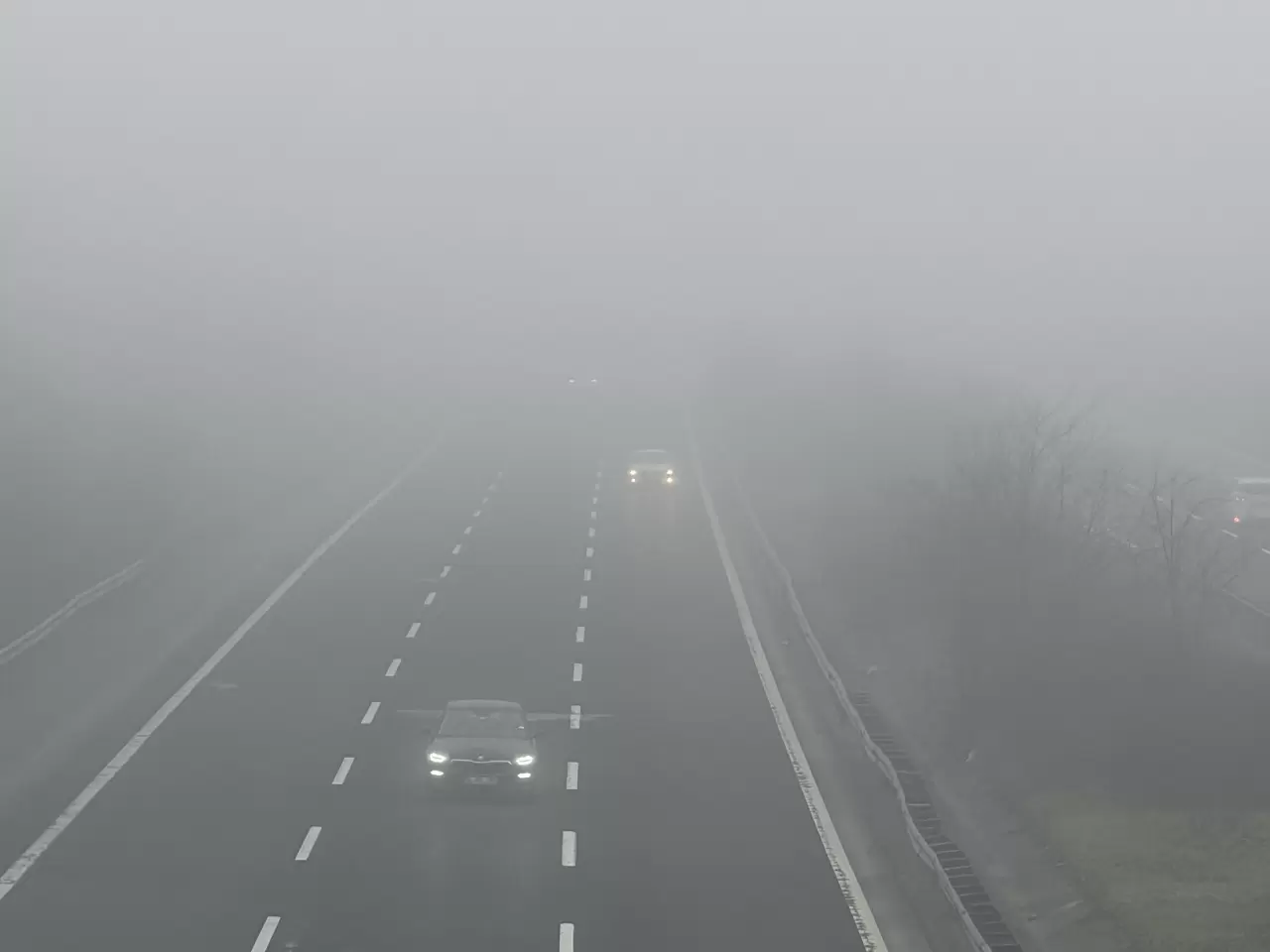 Bolu Dağı'nda sis alarmı! Görüş mesafesi 40 metreye düştü 1