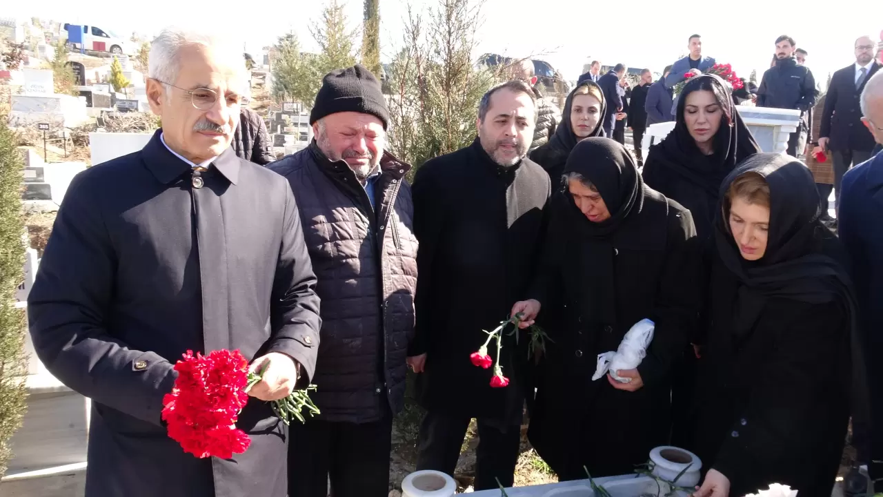 "Deprem şehitlerimizin hatırasını daima yaşatacağız" 6