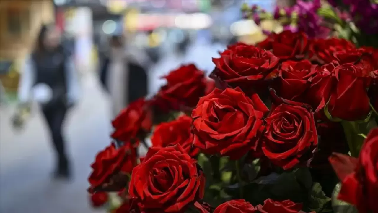 14 Şubat Sevgililer Günü mesajları | Romantik, uzun, anlamlı, erkeğe ve kadına 14 Şubat Sevgililer Günü mesajı 5