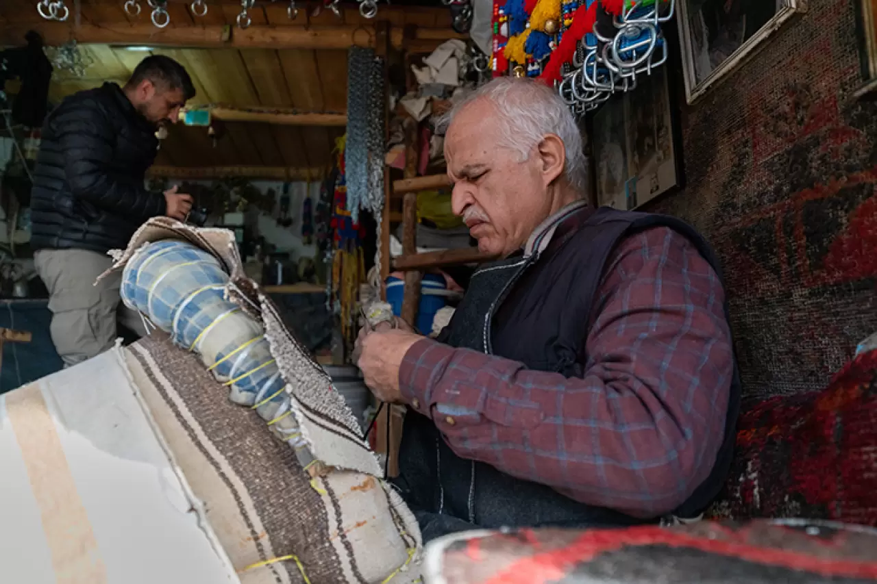 50 yıldır dede yadigarını ayakta tutuyor! 1