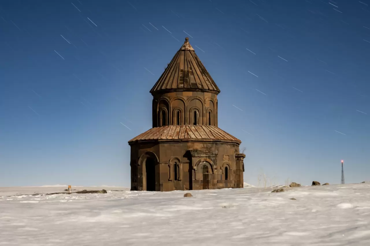 Ani Ören Yeri beyaza büründü! Ebul Menucehr Camii böyle görüntülendi 2