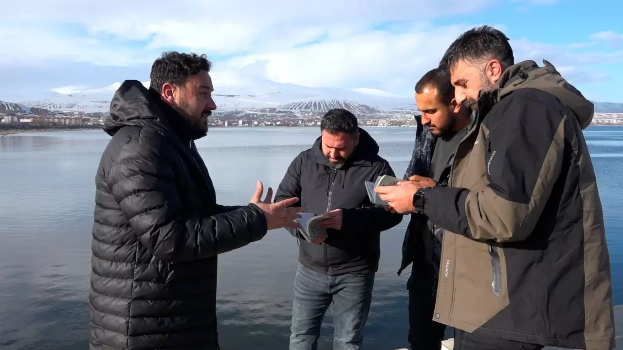 Van Gölü canavarı uzaylı istilasına karşı! 2