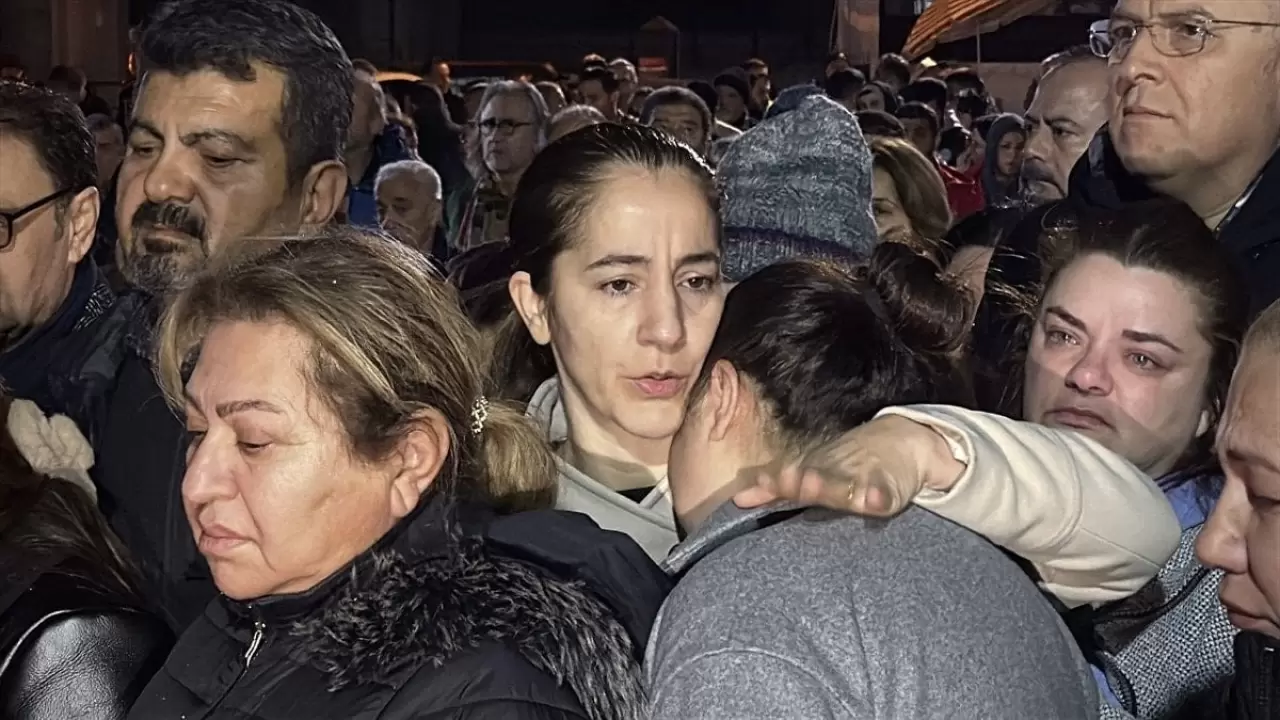 11 ilde sessiz yürüyüş, tek yürek dua: 6 Şubat unutulmadı 8