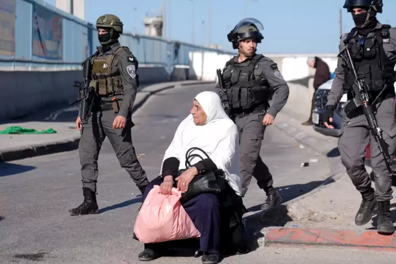 Soykırımcıdan Ramazan zulmü: Mescid-i Aksa'ya gelecek Filistinlilere yine kısıtlama! 5