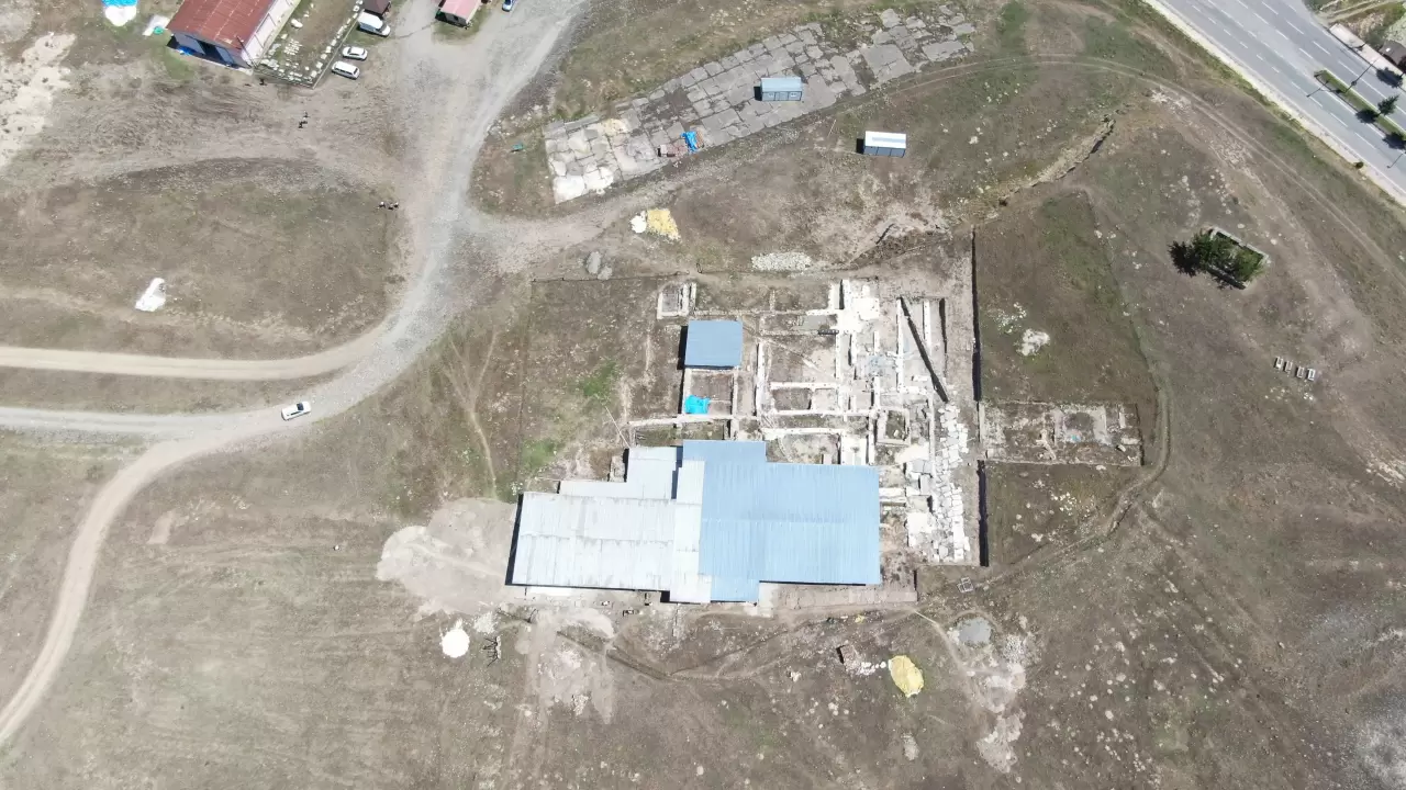 "Taşköprü'deki Pompeiopolis Antik Kenti'nde tarihi güneş saati keşfedildi!" 5