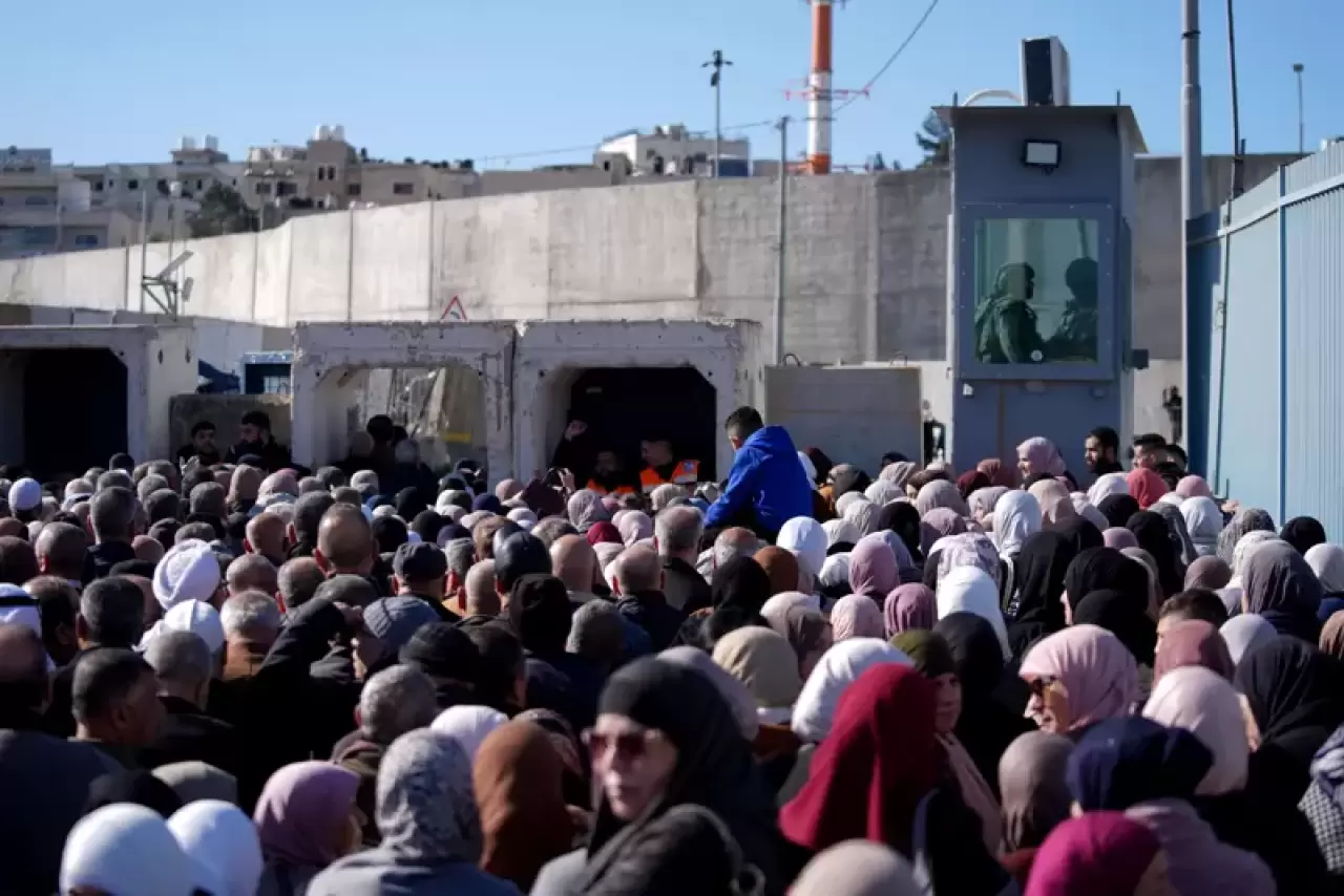 Soykırımcıdan Ramazan zulmü: Mescid-i Aksa'ya gelecek Filistinlilere yine kısıtlama! 8