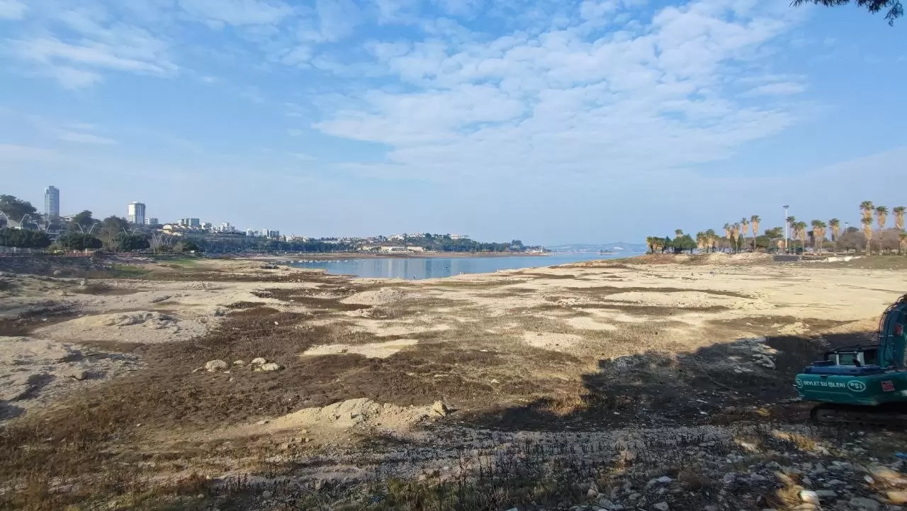 Adana'da Sevgi Adası yolu kayboldu! 5