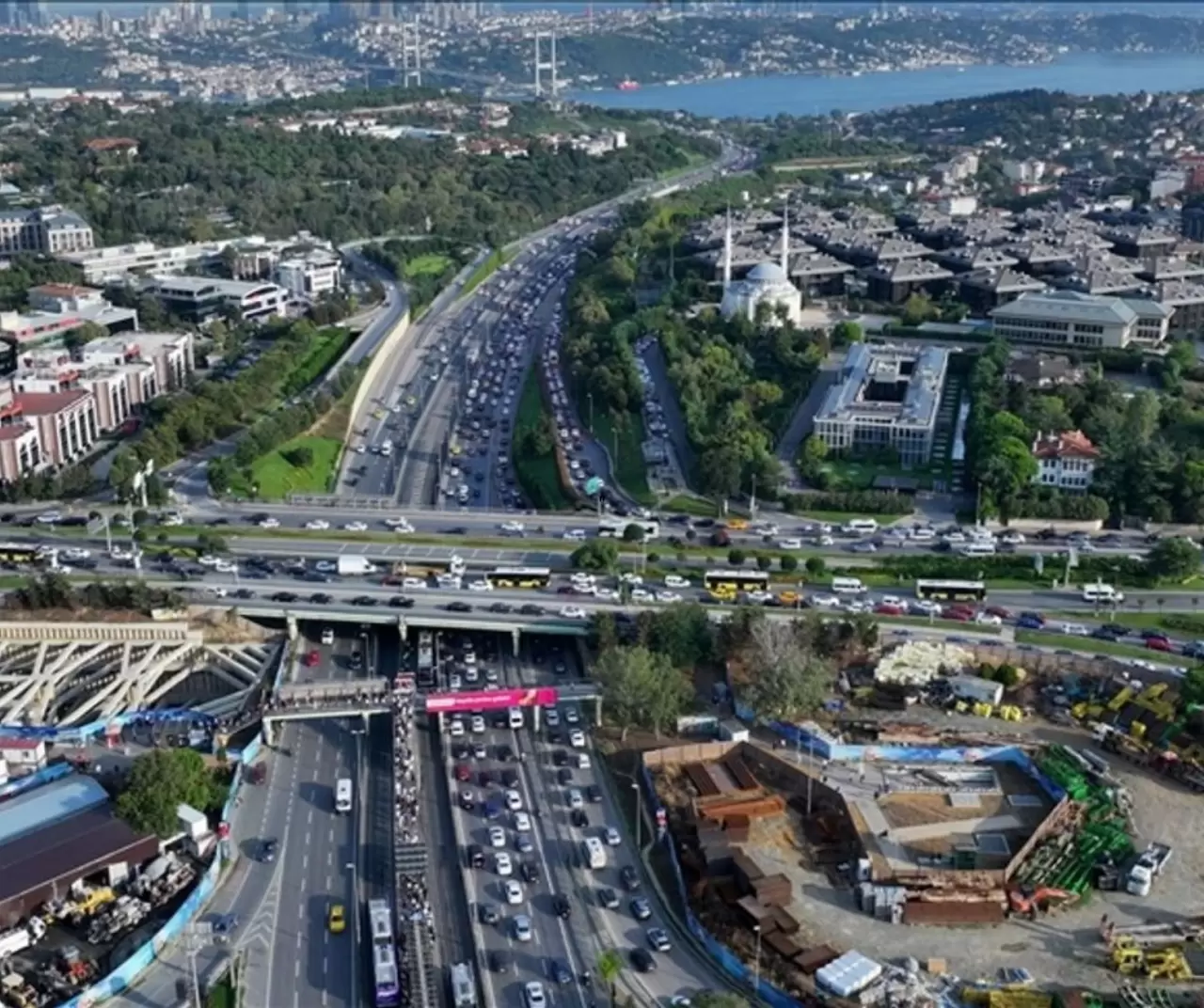 İşte 9 Şubat’ta trafiğe kapalı ve kısıtlı yollar! 5