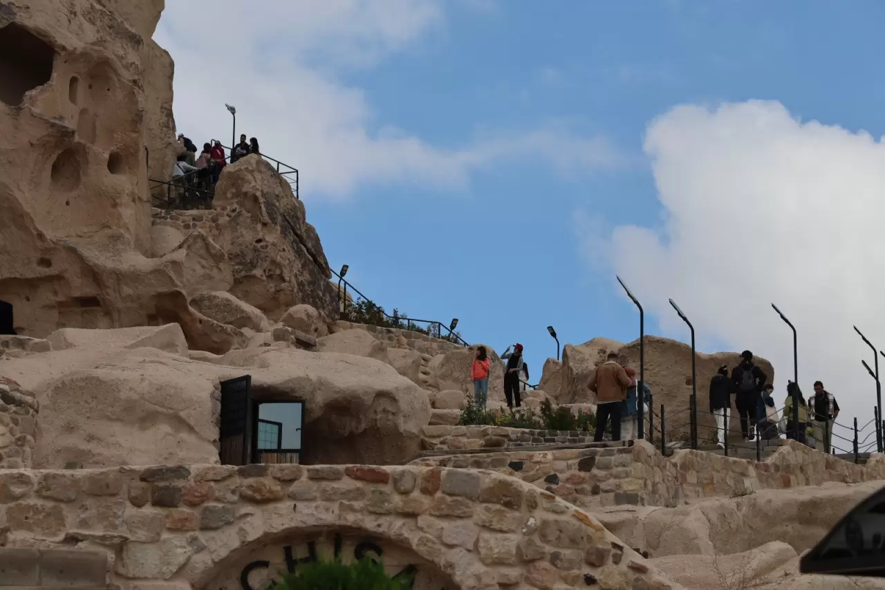 Kapadokya'ya ilgi çığ gibi büyüyor! Milyonlarca turist müze ve yeraltı şehirlerine akın etti 4