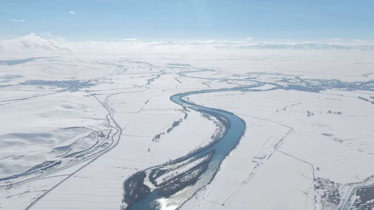 Muş Piramidi beyaz örtüyle kaplandı, eşsiz manzaralar ortaya çıktı 3