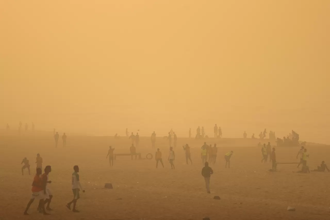 Sahra'dan gelen toz bulutu Senegal'i etkisi altına aldı 4