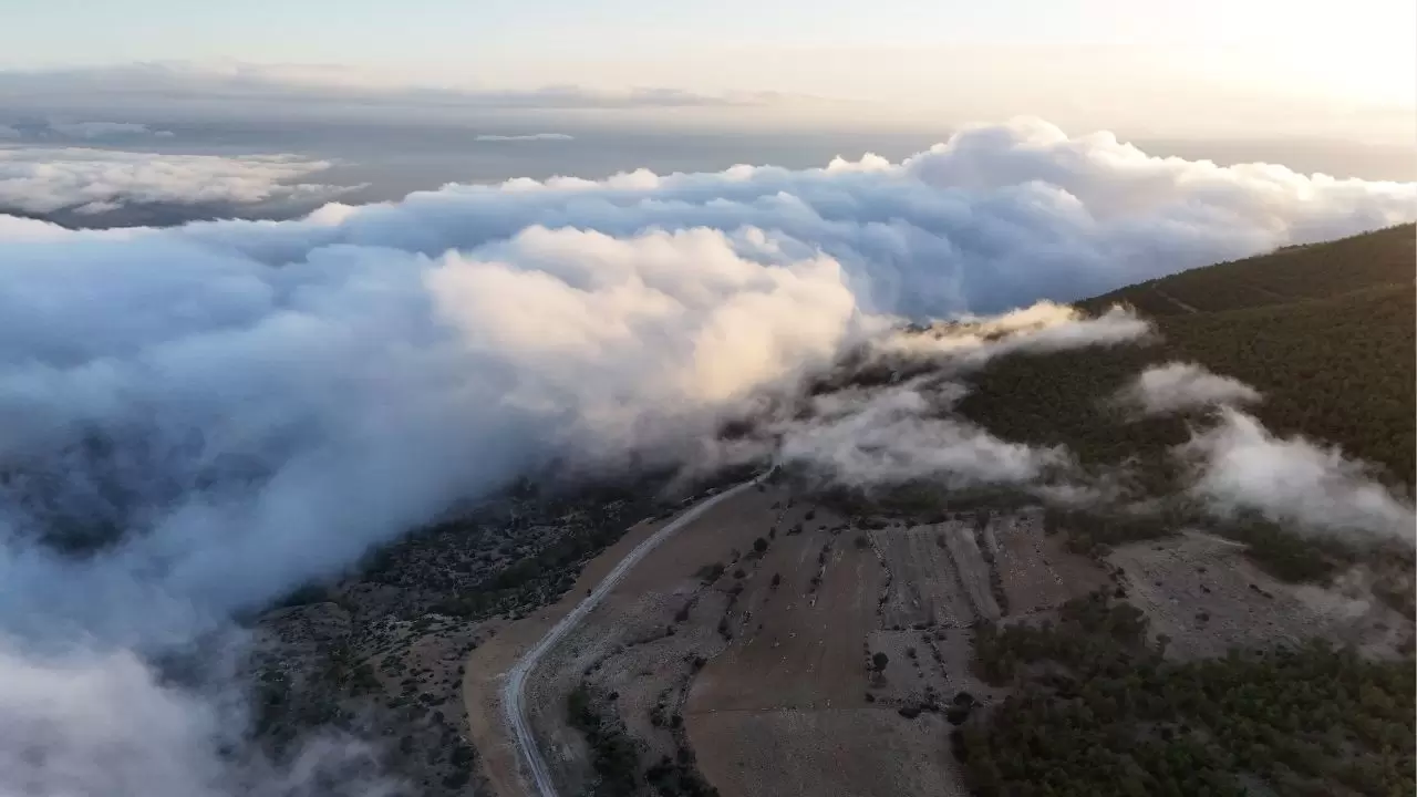 Toros Dağları’nın eteklerinde 'sis denizi' 13