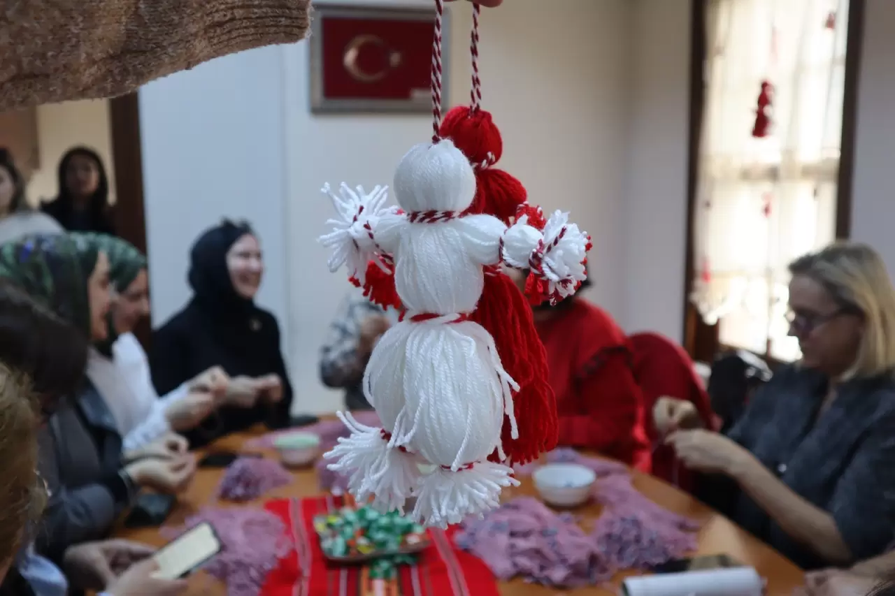 Yalova’da bahar hazırlığı şarkılarla başladı 4