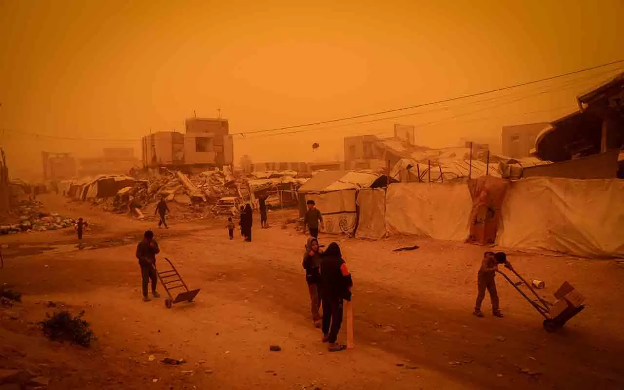 Gazze'yi bu kez de kum fırtınası vurdu! 11