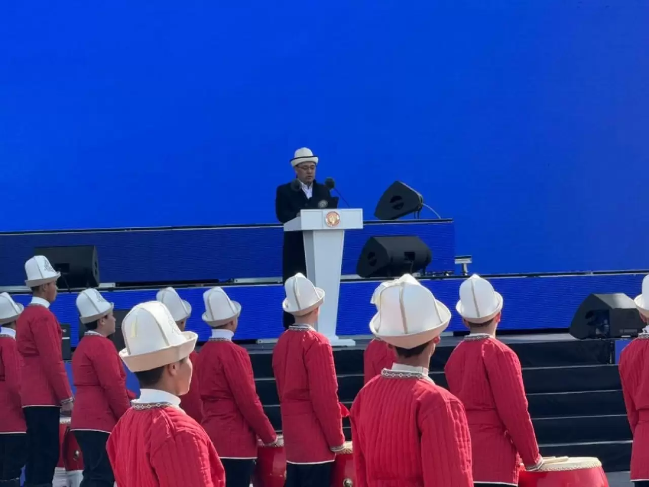 Bişkek’te Sümölök tadında bayram! Geleneksel yarışmalar Ala Too Meydanı’nı salladı 1