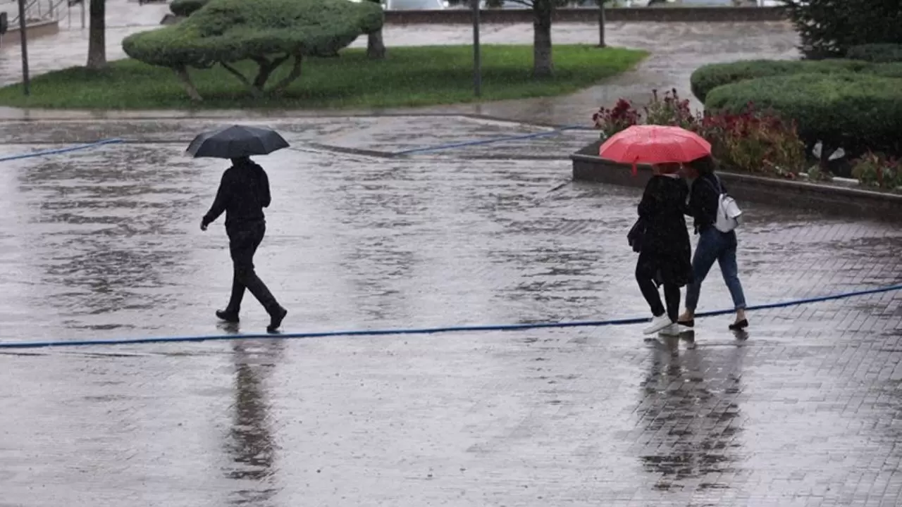 Marmara’da fırtına kopuyor, Doğu’da kar kapıda! 8