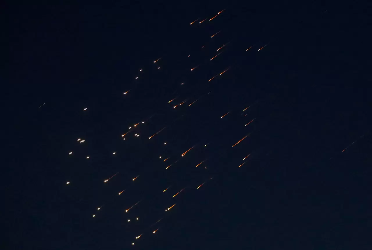 Orta Doğu’da füze trafiği: İran füzeleri Batı Şeria semalarında görüldü 3