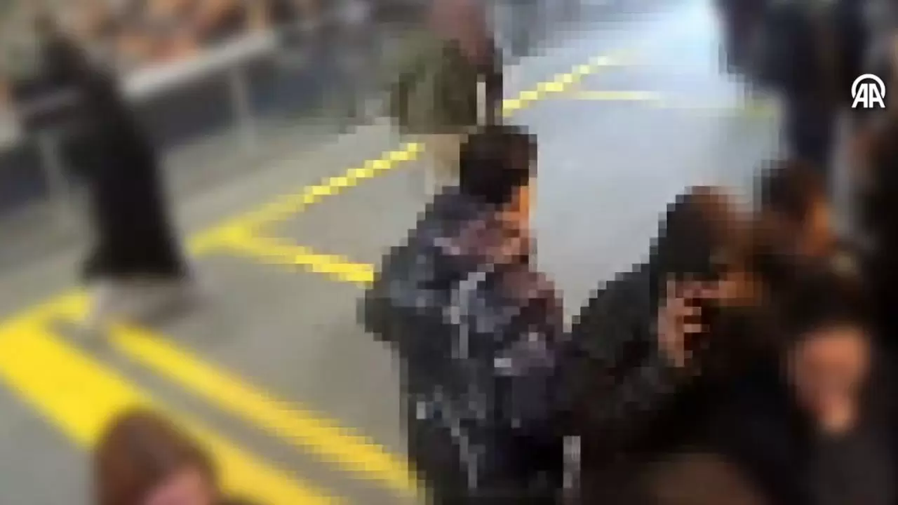 Kalabalığı fırsat bilip 6 kişinin telefonunu çaldı 6