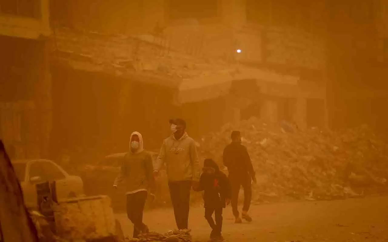 Gazze'yi bu kez de kum fırtınası vurdu! 9