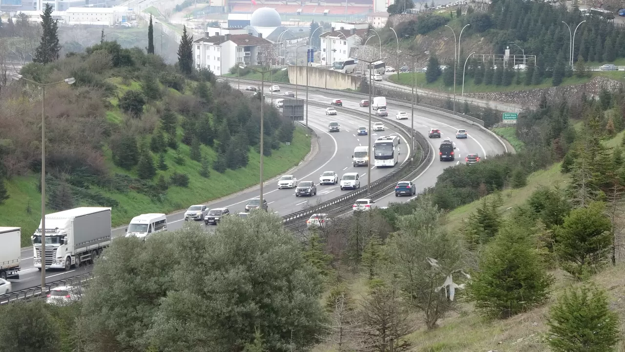 Ramazan Bayramı tatili sona erdi, dönüş başladı 1