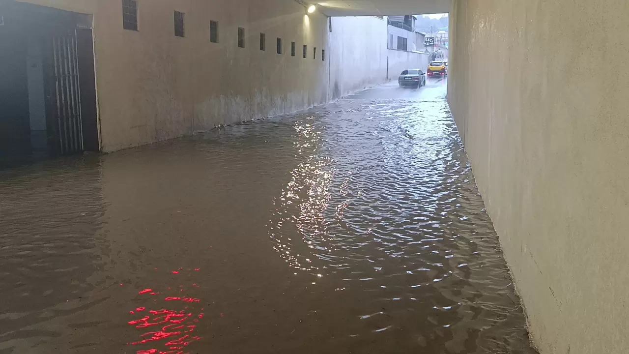 Şanlıurfa'da Ramazan Bayramı sel felaketiyle başladı: Cadde ve sokaklar göle döndü! 3