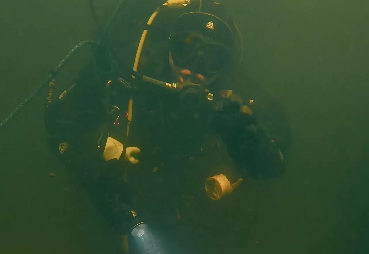 Mehmetçik engel tanımıyor: 28 santimetre buzun altında Türk bayrağı açtılar! 7