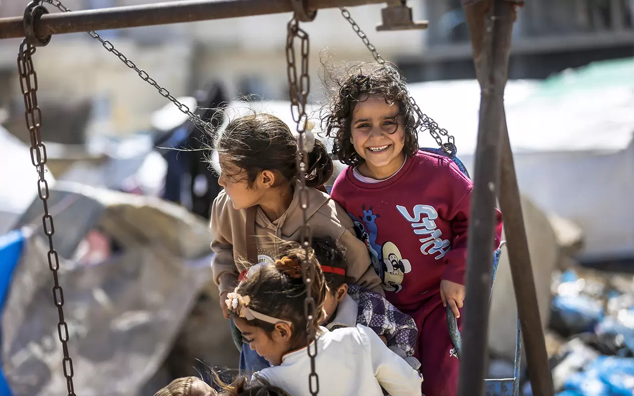 Gazze'de enkazın gölgesindeki "bayram" 8