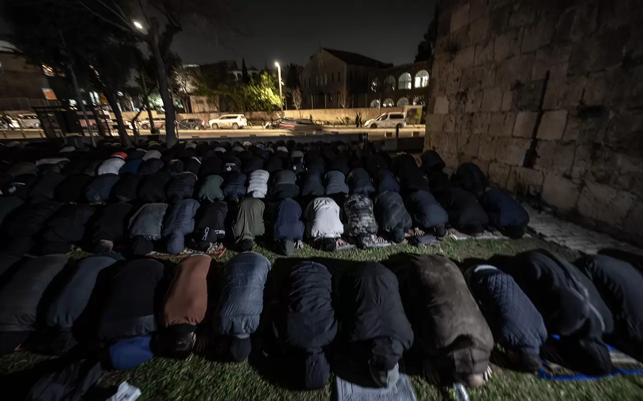 İsrail, Kadir Gecesi’nde de Mescid-i Aksa’yı Müslümanlara kapattı 7