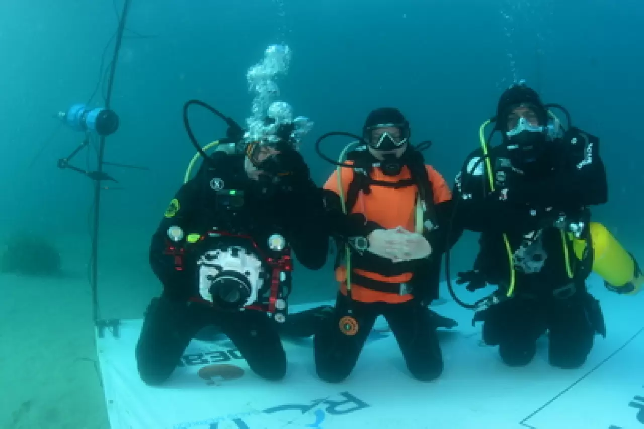 Çanakkale şehitlerinin anısına dünya rekoru kırdı: 36 saat su altında kaldı 4