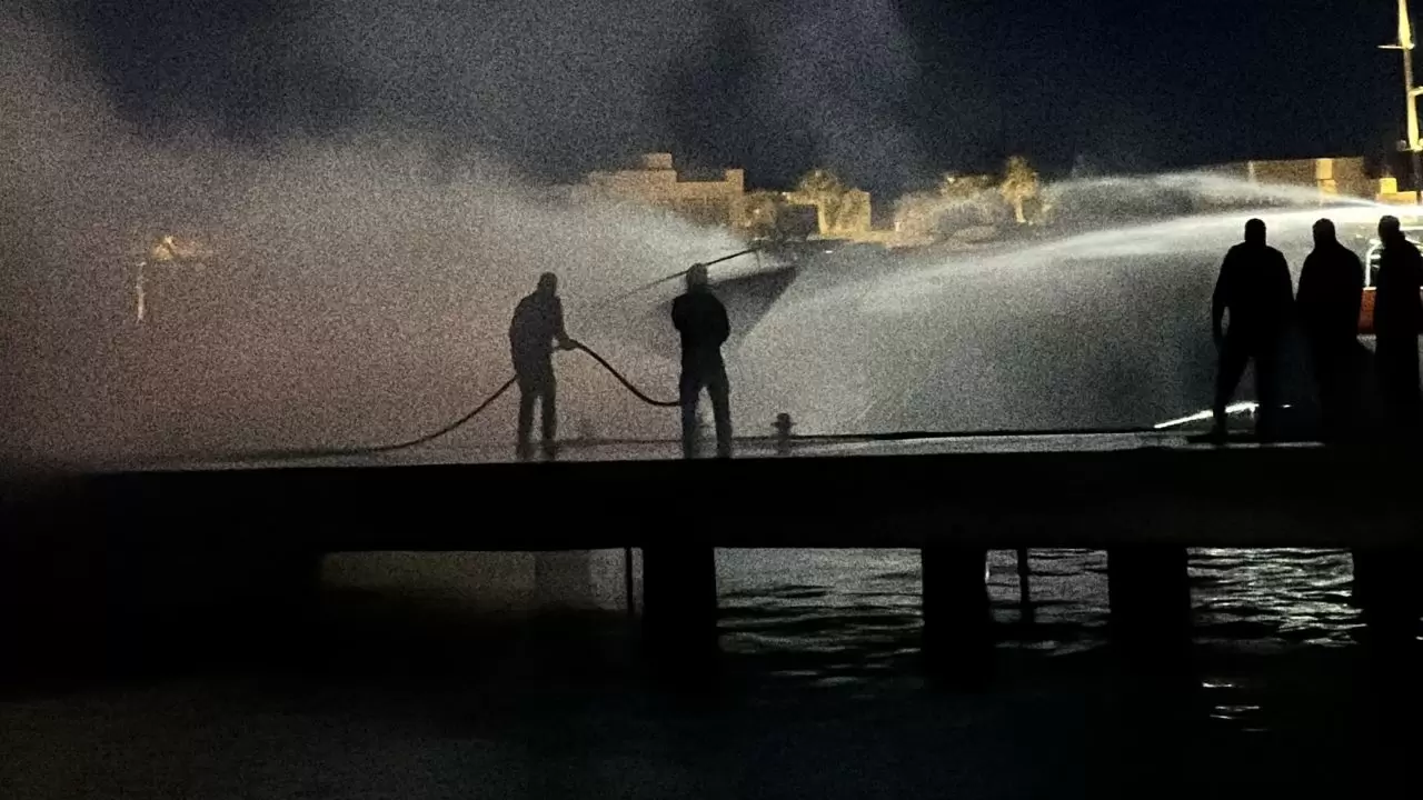 Bodrum Yalıkavak Marina’da dev yangın 2