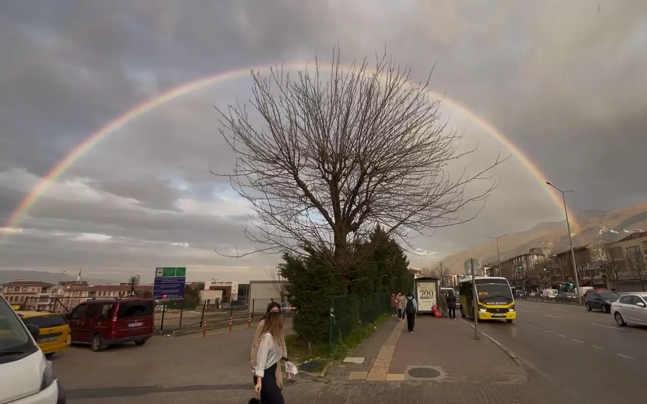Bursa'da oluşan gökkuşağı mest etti 4