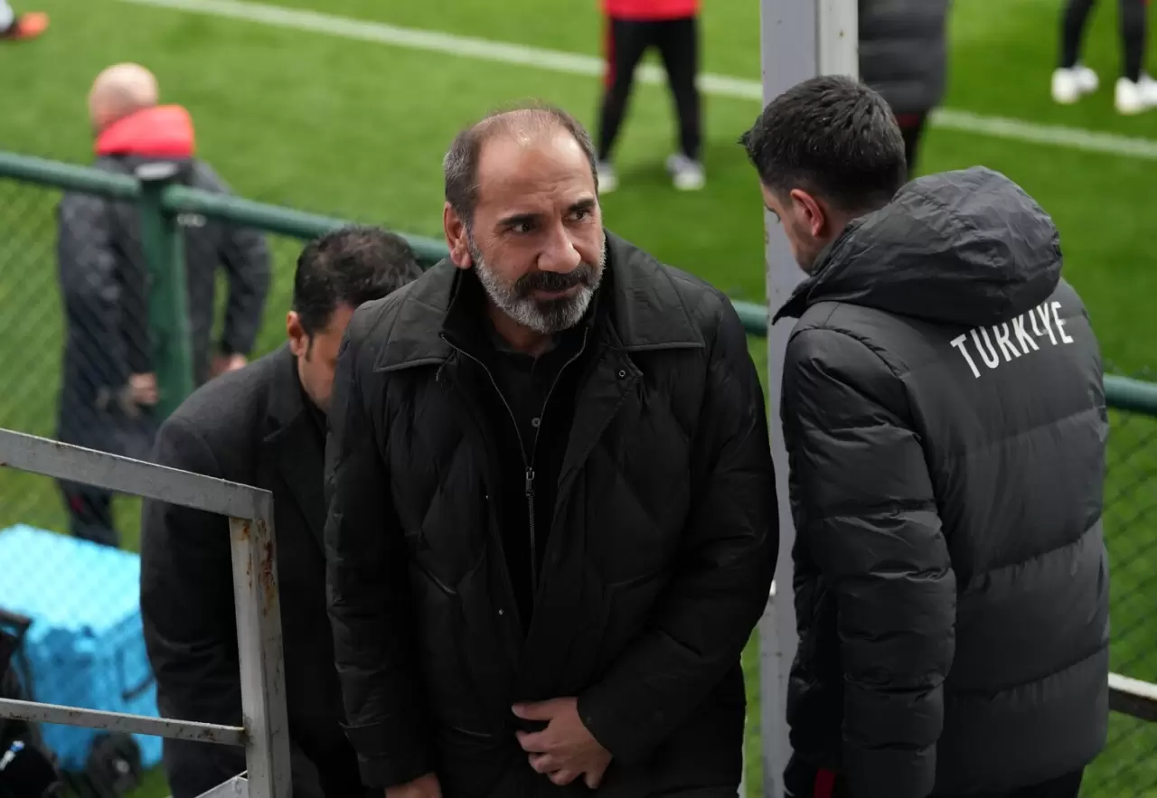 A Milli Takım, Romanya maçı öncesi antrenman yaptı! Hedef Dünya Kupası 4