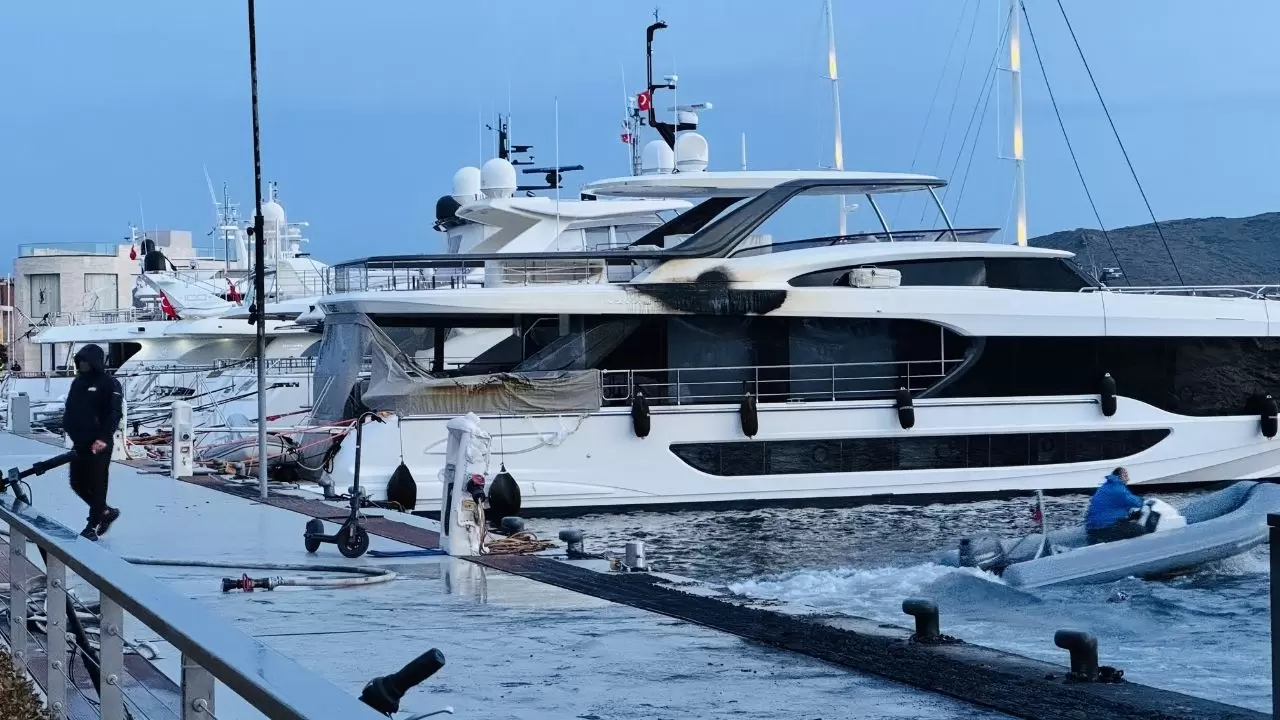 Bodrum Yalıkavak Marina’da dev yangın 5